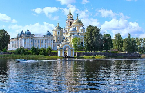 Нилова пустынь на Селигере