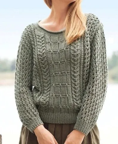 KRASIVYI-PULOVER-S-RELEFNYMI-UZORAMI.10f6b90a5e17ee4d4.webp
