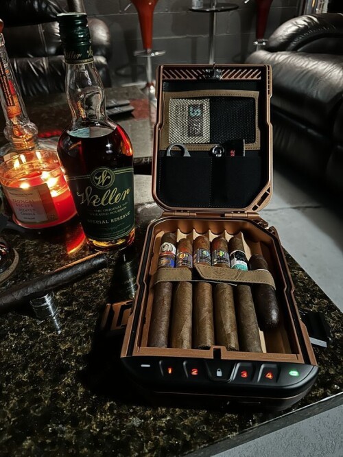 vodk195074ac27e9715e58.jpg