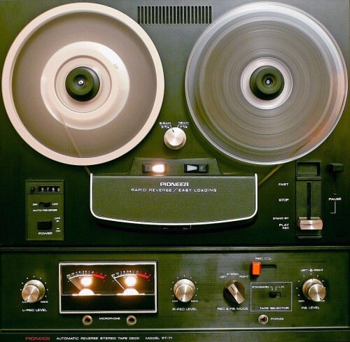 radio12c8fbdc5475b0e79e.jpg
