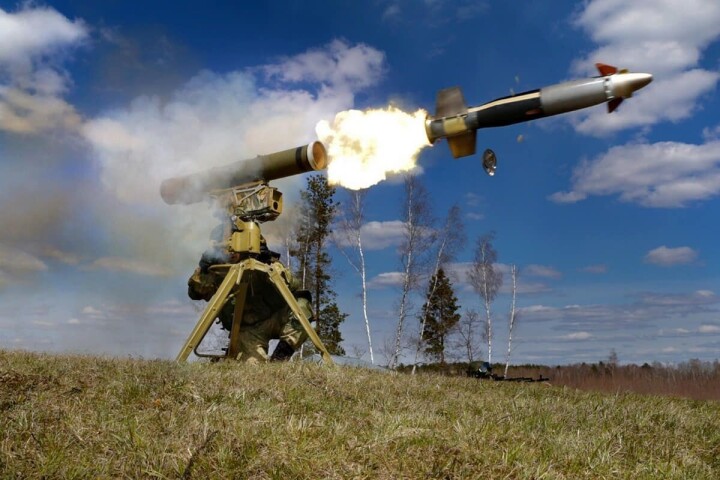 7475