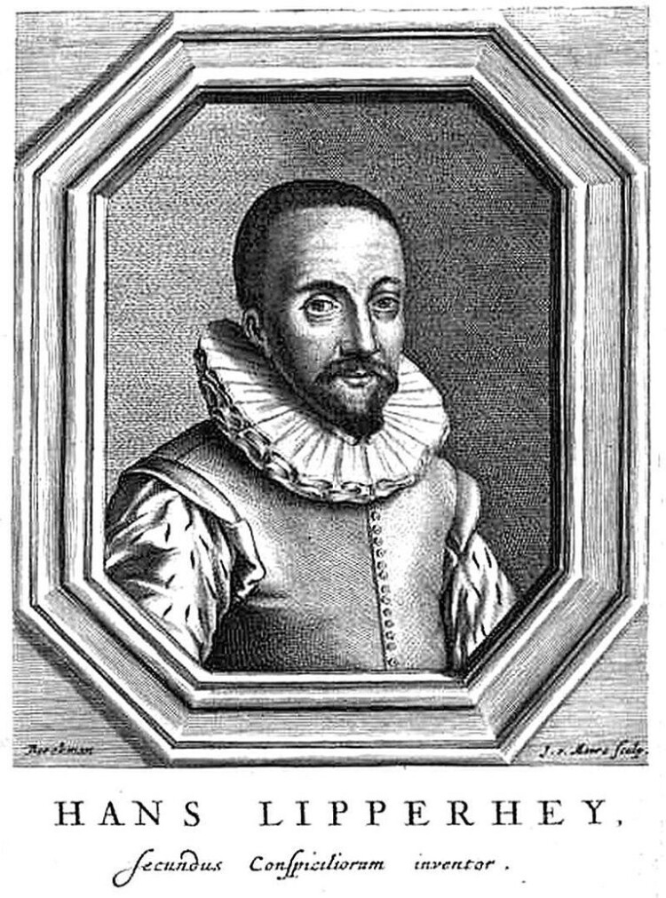 Shlifovschik-ochkovyih-linz-hans-lippercgey