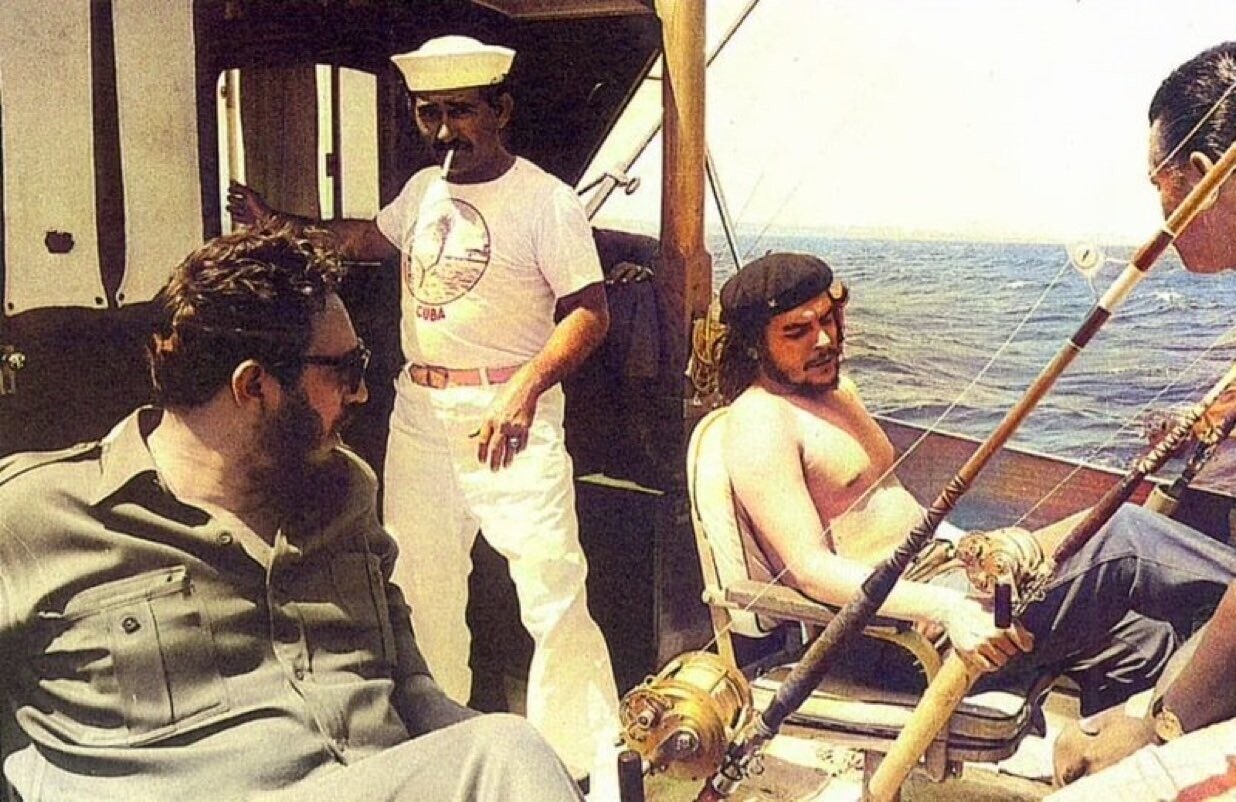 https://radika1.link/2025/10/03/Fidel-Castro-and-Che-Guevara-on-a-fishing-trip-together-19606bcbed195ec0f19f.jpg