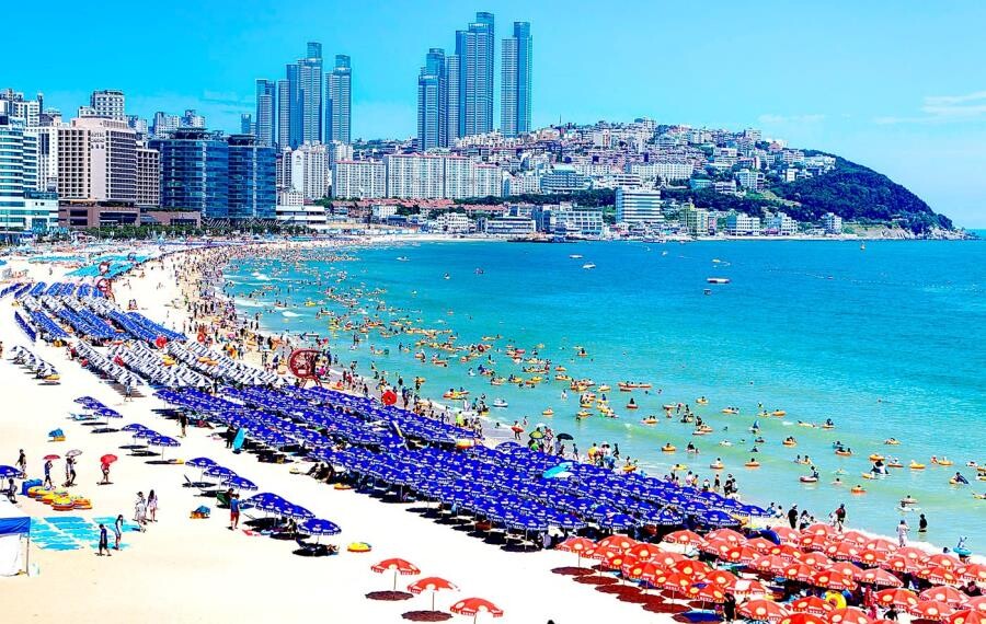 Пляж Хэундэ (Haeundae) в Пусане Пляж Хэундэ (Haeundae) в Пусане