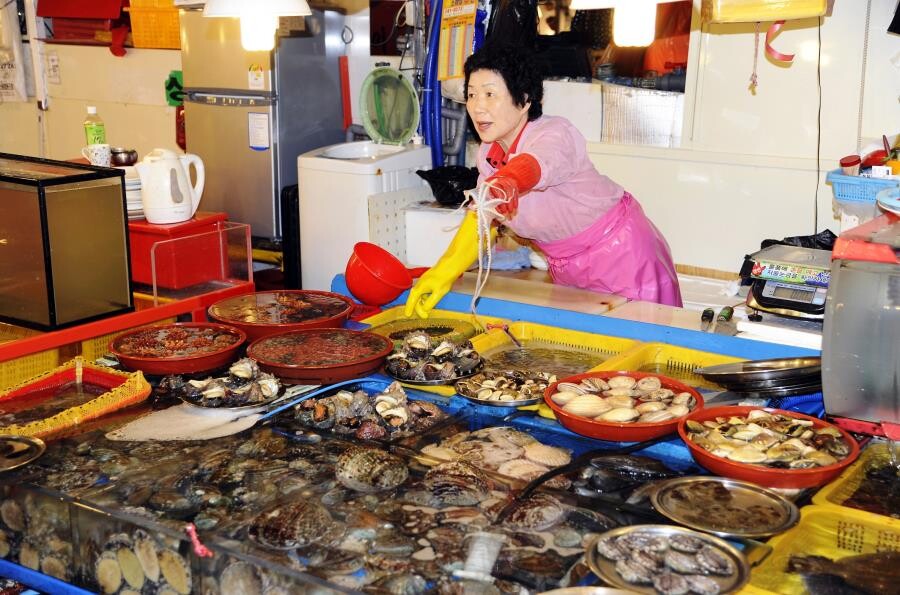 Рынок Чагальчхи (Jagalchi Fish Market) в Пусане Рынок Чагальчхи (Jagalchi Fish Market) в Пусане