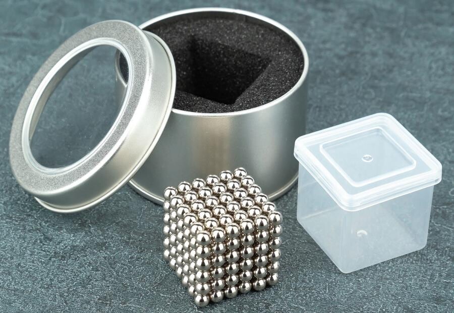 Неокуб - от антистресса до опасной игрушки, магнитная геометрия в руках Неокуб - от антистресса до опасной игрушки, магнитная геометрия в руках